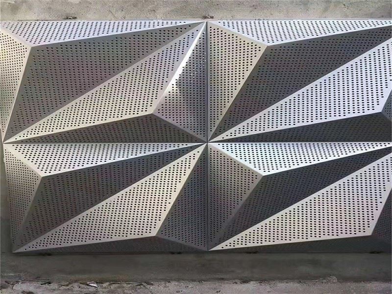 (1)~1